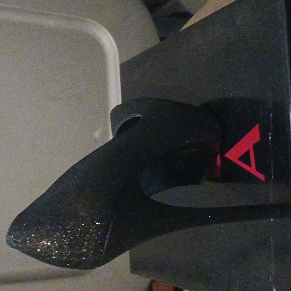 Bnib Alba black heels - Picture 2 of 3